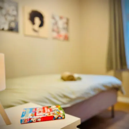 Cozy Near Light Rail 3 Bedrooms - 4 Beds Apartamento Bergen