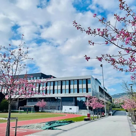 公寓 Cozy Near Light Rail 3 Bedrooms - 4 Beds