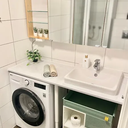 아파트 Cozy Near Light Rail 3 Bedrooms - 4 Beds *